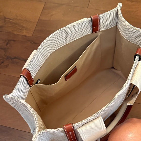 Chloé Canvas Linen Tote Bag with Leather Trim & Dust Bag - Natural & Tan - Picture 4 of 8